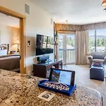 Juniper Springs Lodge #413 - Luxury Ski In Ski Out! 2 Bedroom