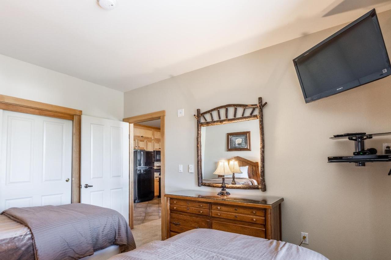 Juniper Springs #413 - Luxury In Out! 2 Bedroom